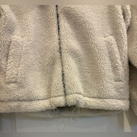 Lululemon Athletica Drawstring Waist Sherpa Jacket - Picture 9 of 16